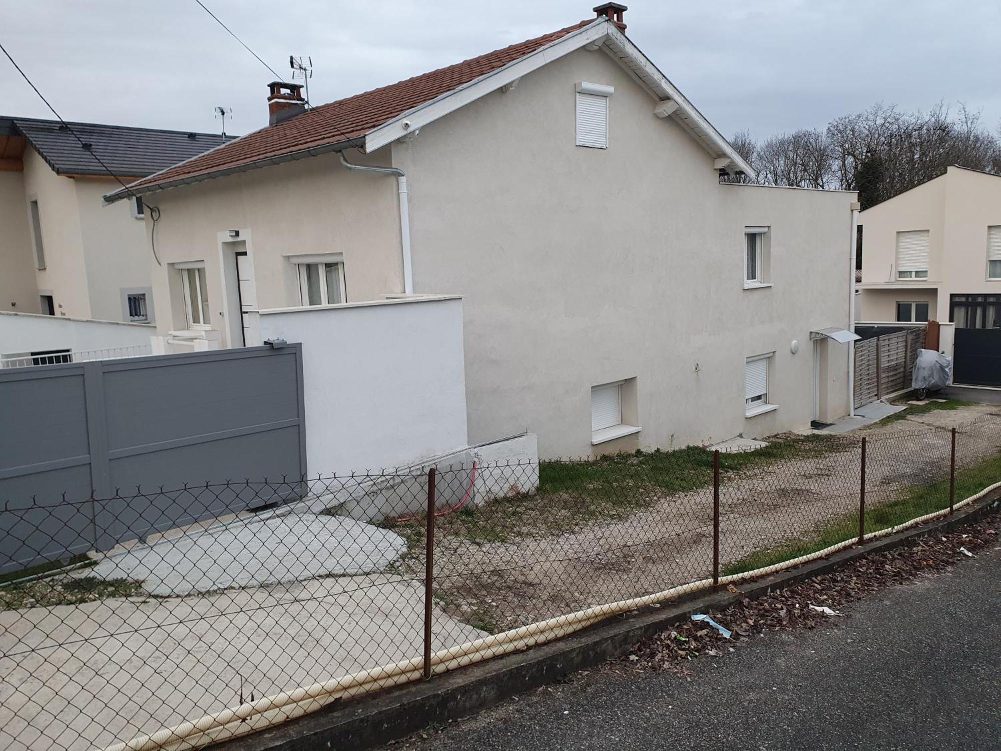 Stade Ol Et Grand Large Decines-Charpieu Bagian luar foto